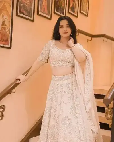 Escort Nalasopara
